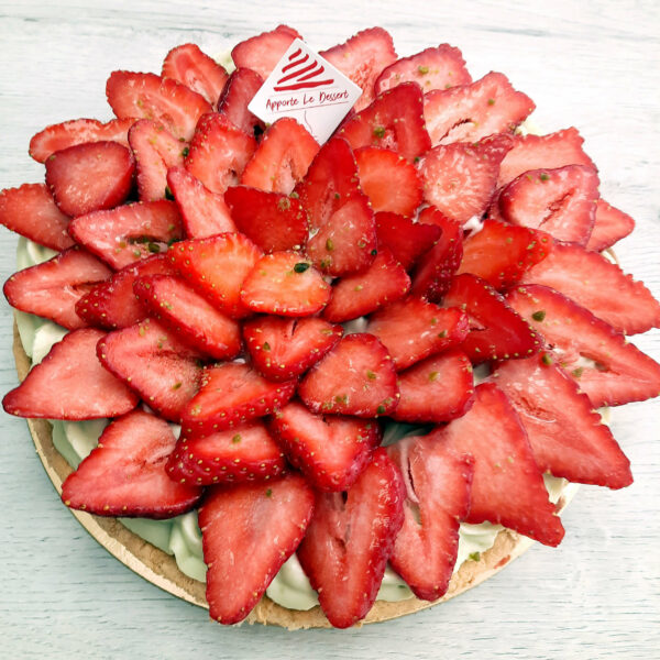création du mois tarte aux fraises disponible en boutique apporte le dessert à Dole pâtisserie sans gluten et sans allergènes DOLE Jura